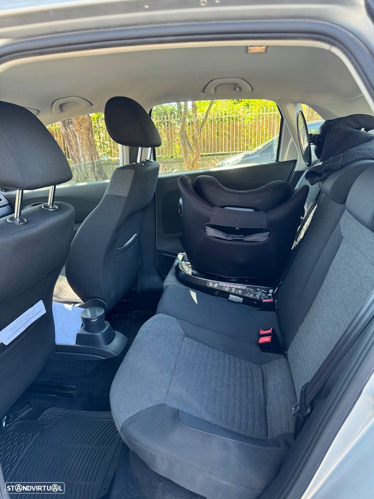 VW Polo 1.6 TDI Highline - 8