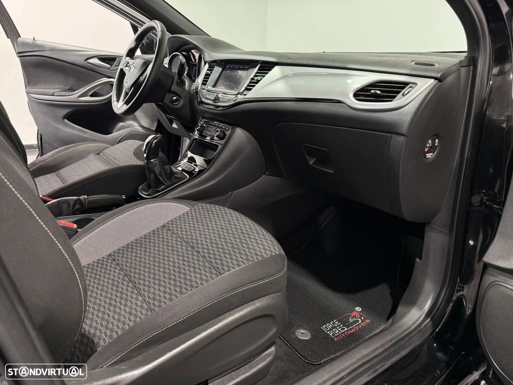 Opel Astra 1.2 T GS Line S/S - 34