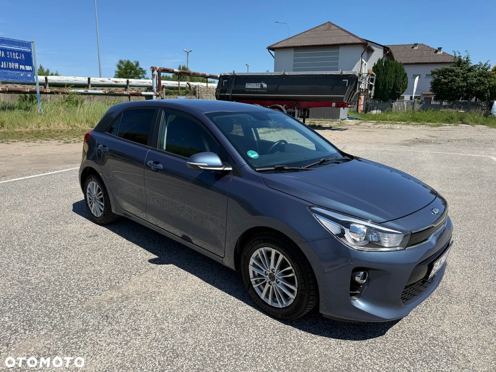 Kia Rio 1.2 Business Line - 10