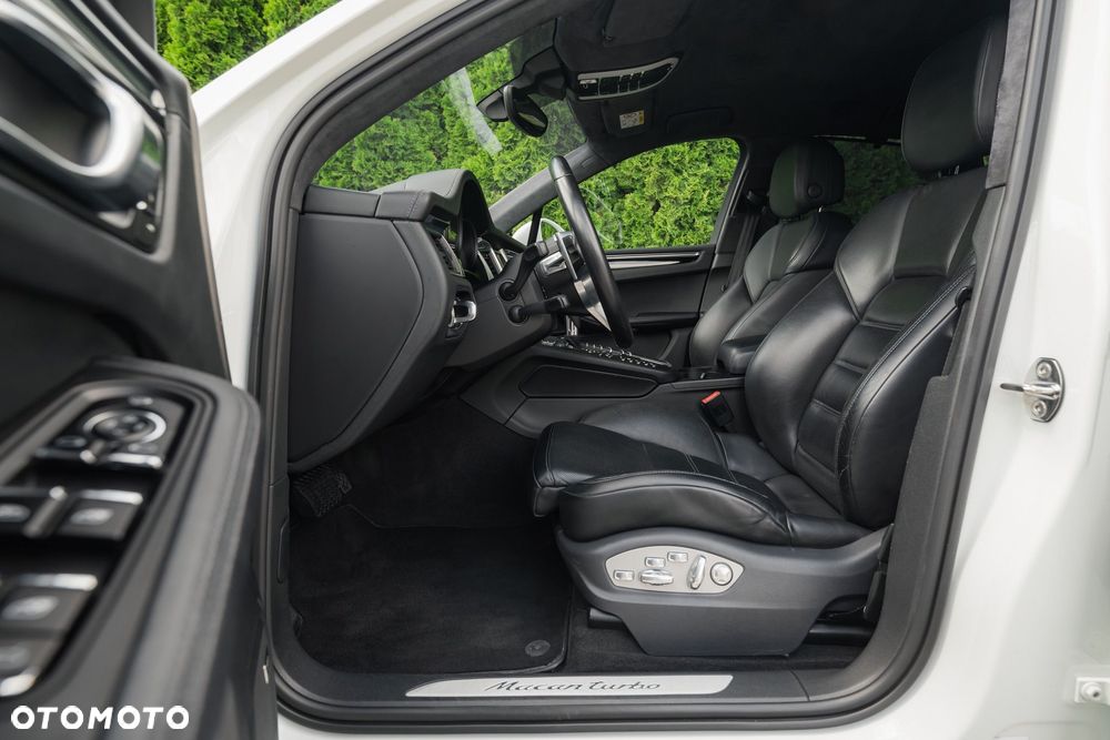 Porsche Macan - 18
