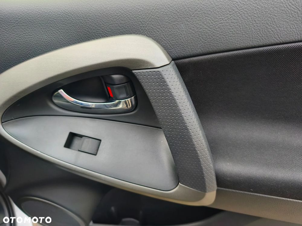 Toyota RAV4 2.0 VVT-i Luna 4x2 - 16