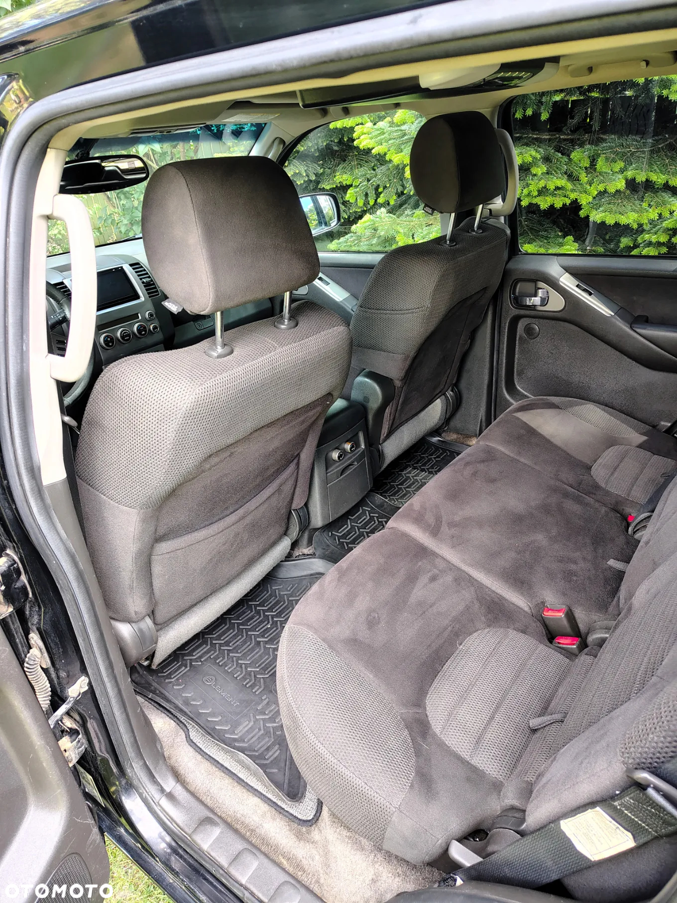 Nissan Pathfinder 4.0 V6 LE - 19