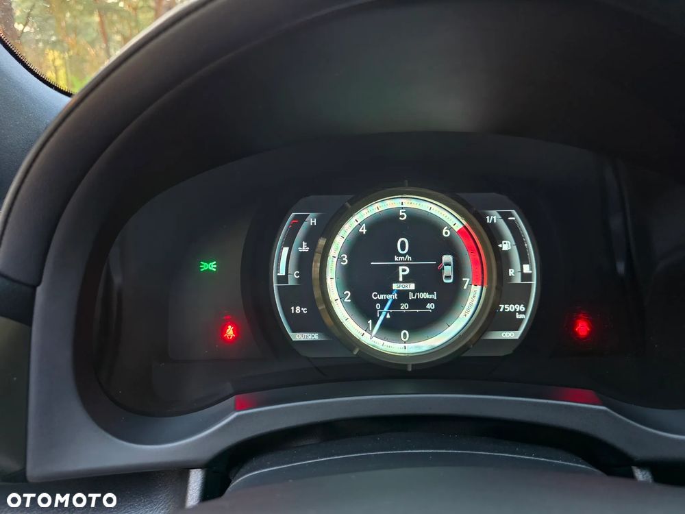 Lexus IS 200t Sport Line - 35