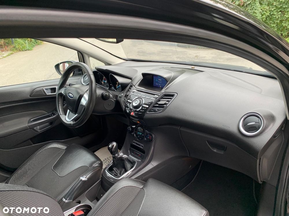 Ford Fiesta 1.0 EcoBoost STart-Stop Titanium - 12