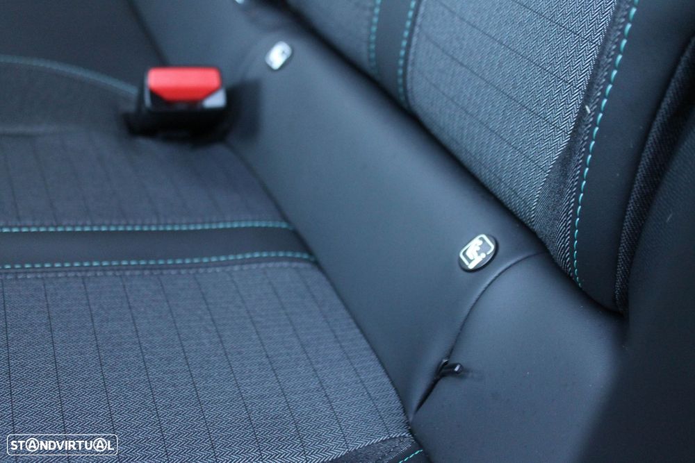 Peugeot 208 1.2 PureTech Allure Pack EAT8 - 27