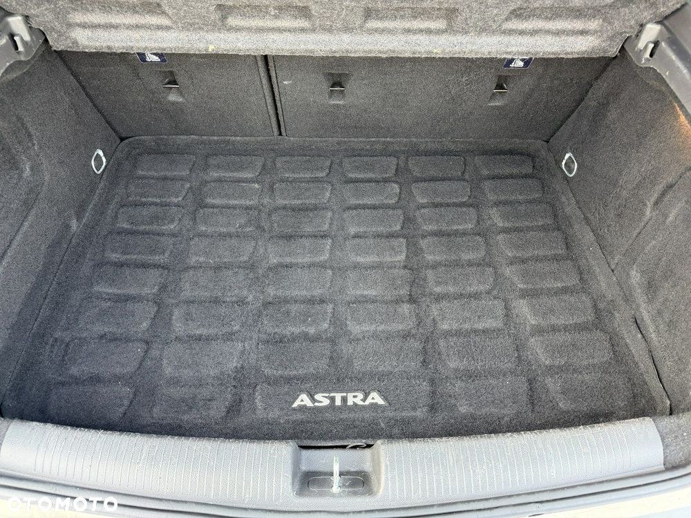 Opel Astra - 38