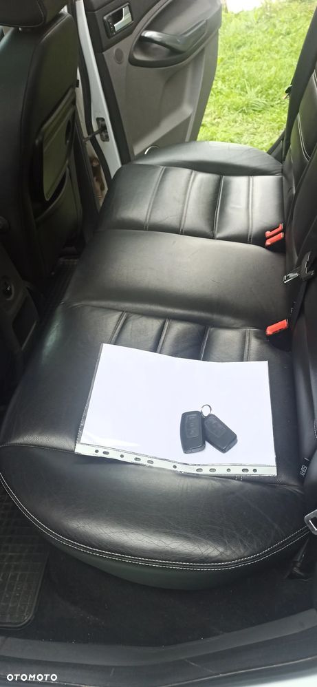 Ford Kuga 2.0 TDCi 4x4 Titanium - 13