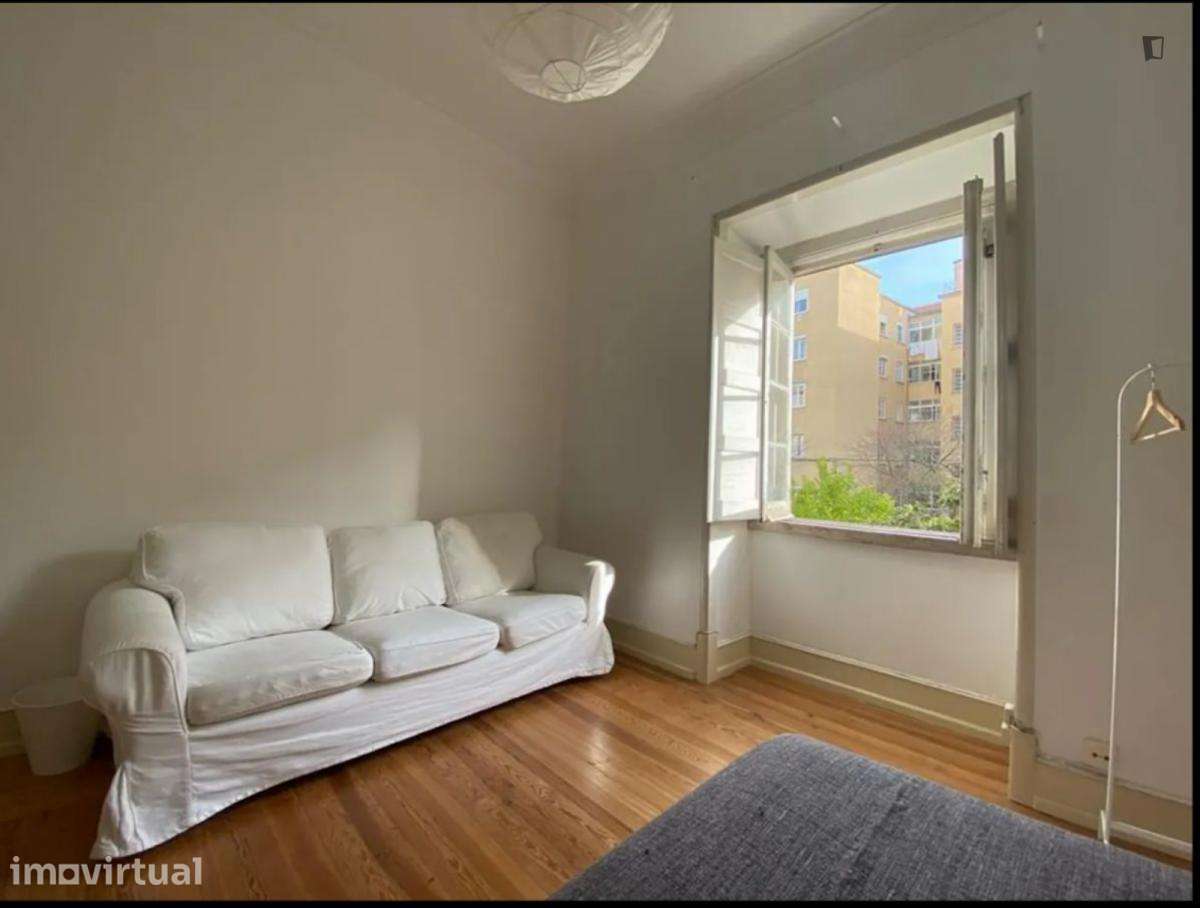 Quarto - localizado em Saldanha Lisbon - Grande imagem: 5/7