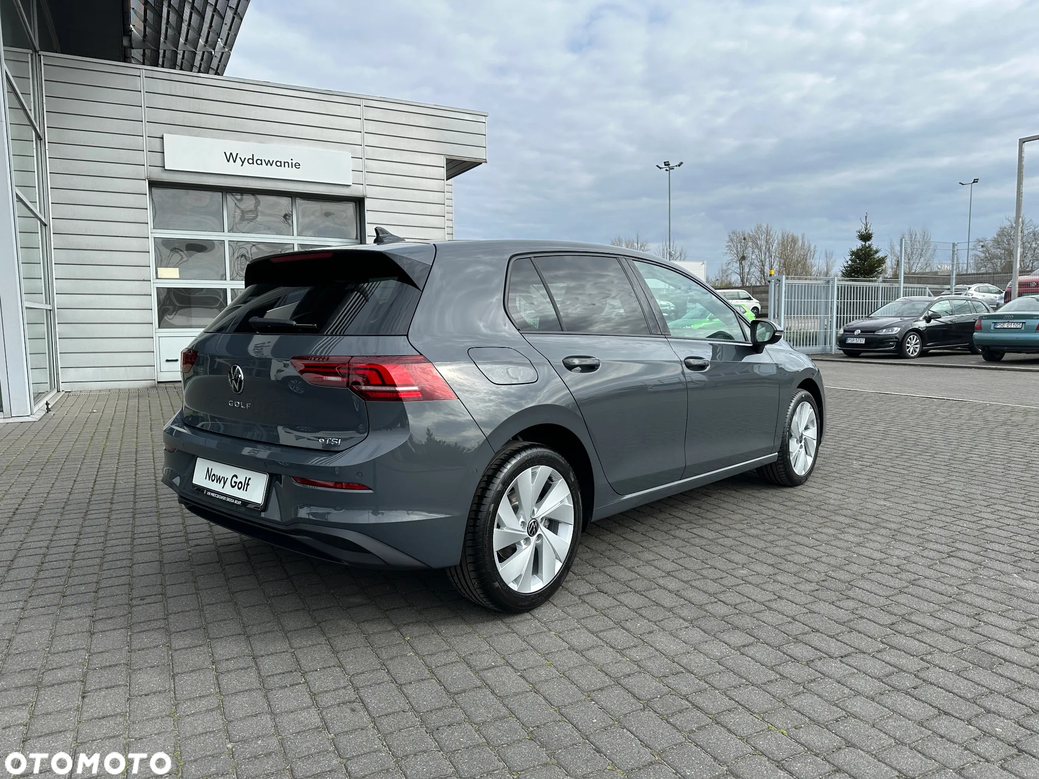 Volkswagen Golf - 6