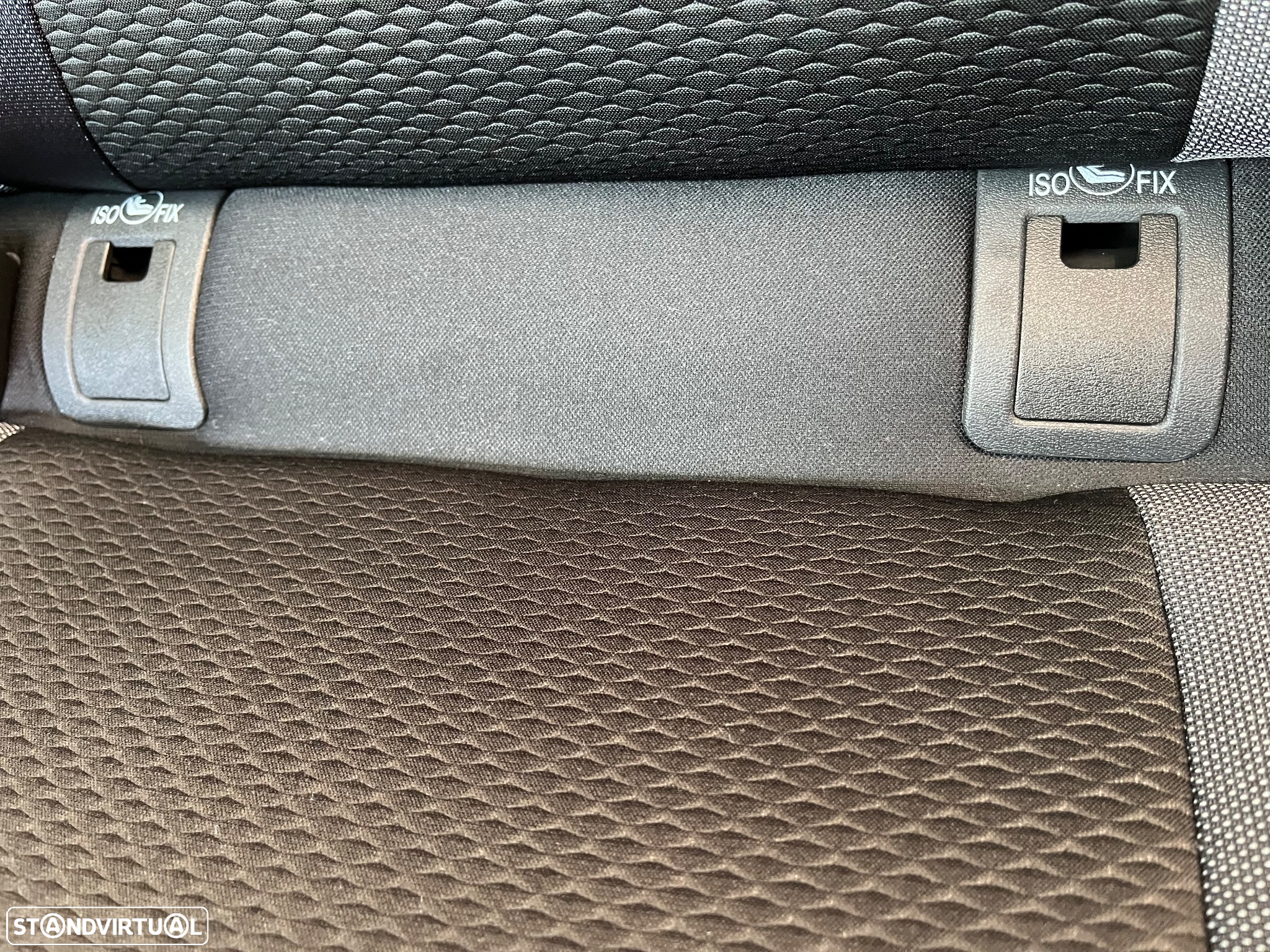 Nissan Qashqai 1.5 dCi N-Connecta 18 - 43