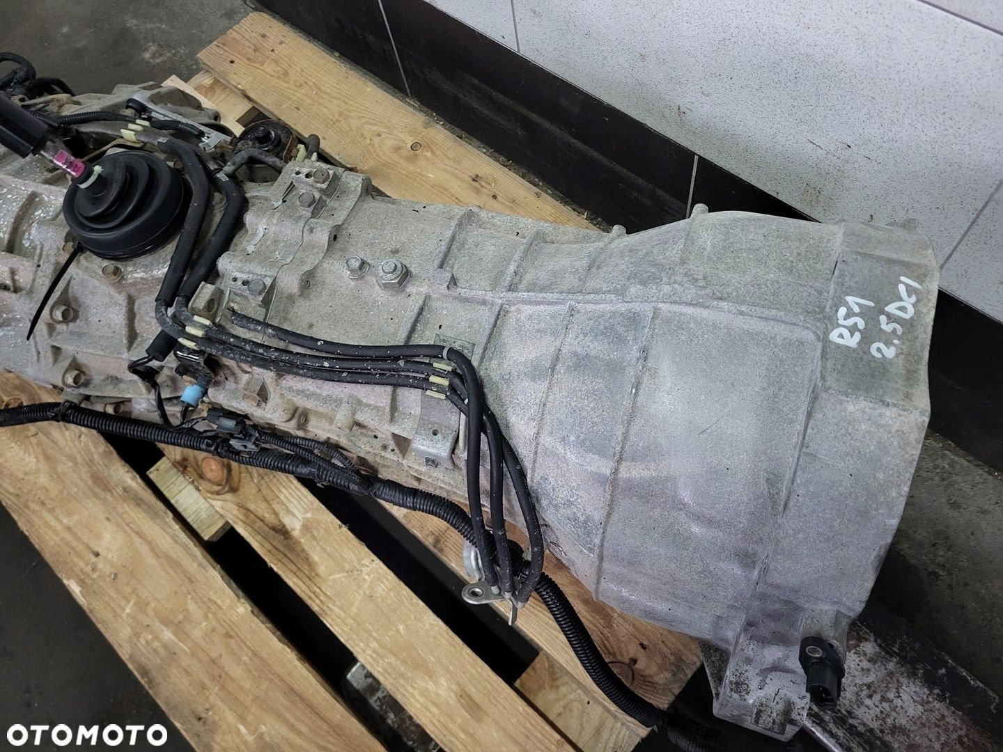 NISSAN PATHFINDER R51 2.5 DCI MANUALNA SKRZYNIA BIEGÓW MANUAL REDUKTOR - 12