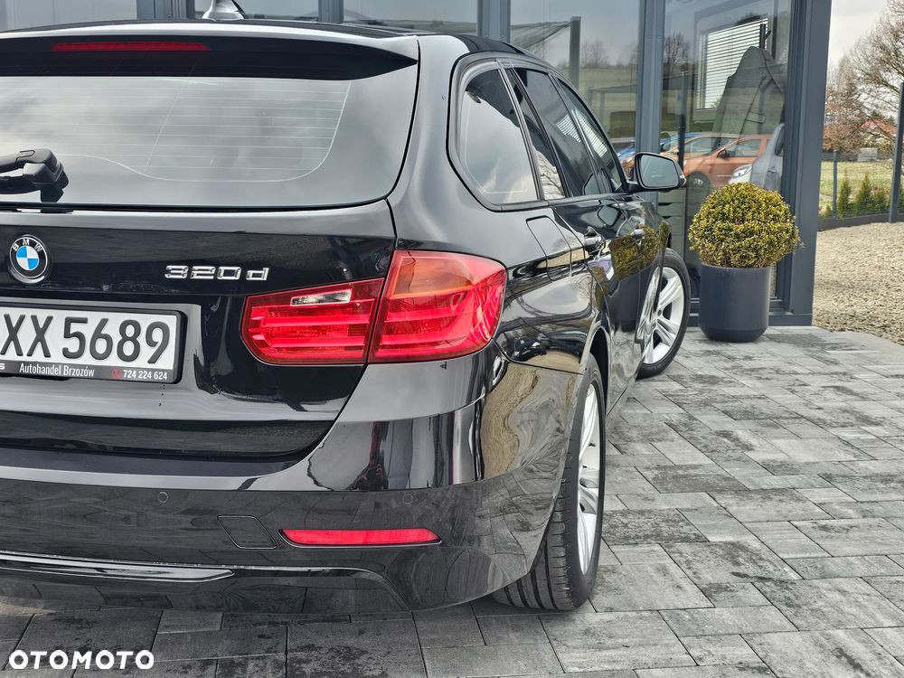 BMW Seria 3 320d DPF Edition Sport - 27