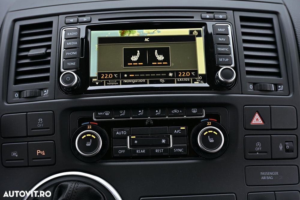 Volkswagen Multivan - 36