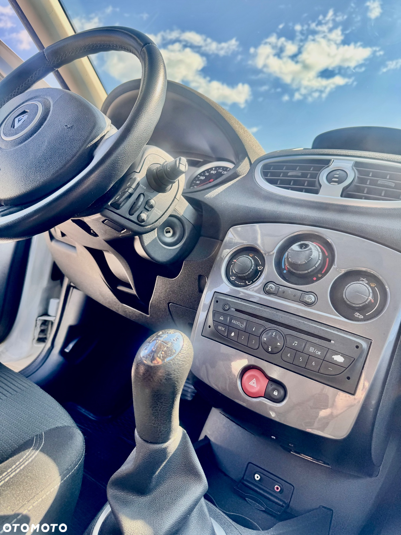 Renault Clio - 12