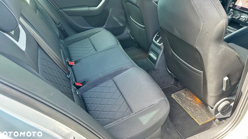 Skoda Octavia 2.0 TDI DSG RS - 17
