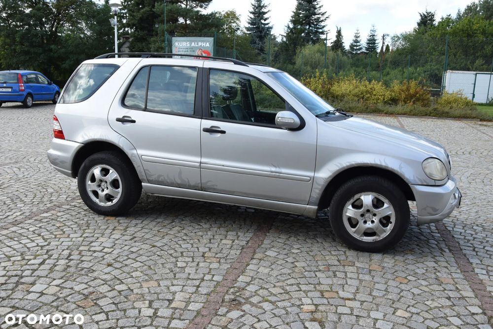 Mercedes-Benz ML - 4