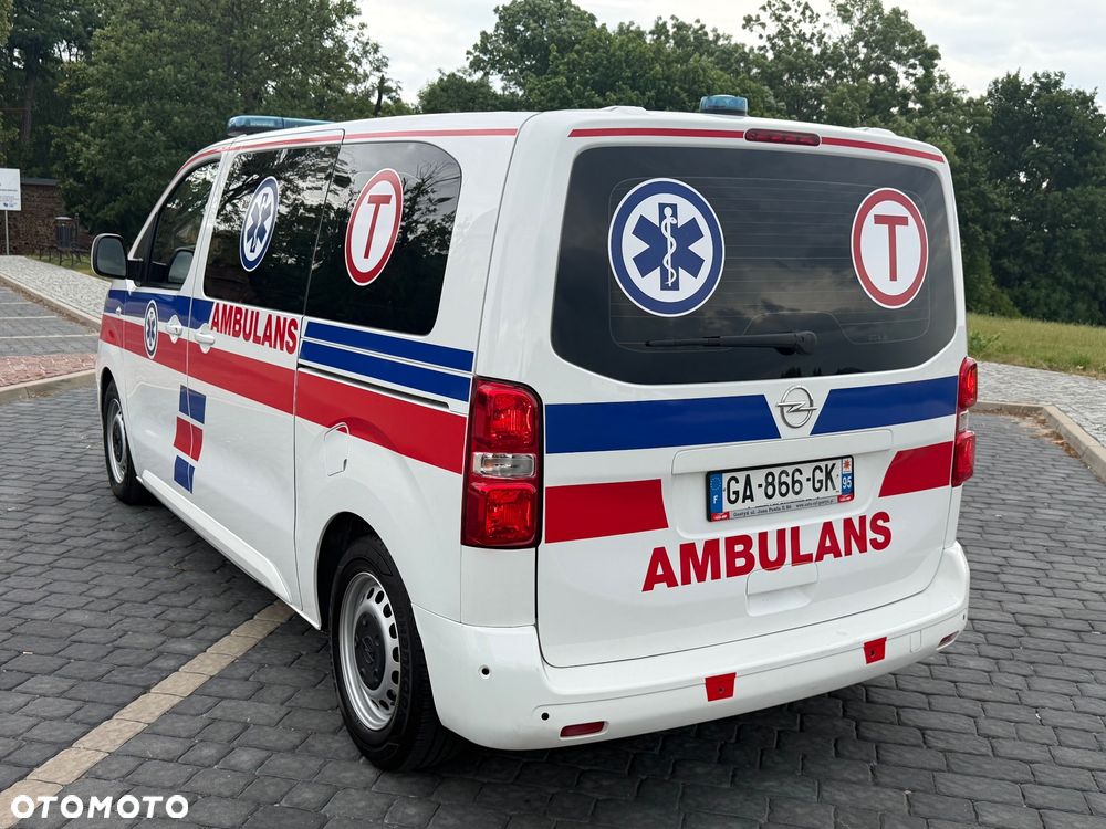 Opel Vivaro Karetka Ambulans Ambulance Sanitarny EN1789 - 4