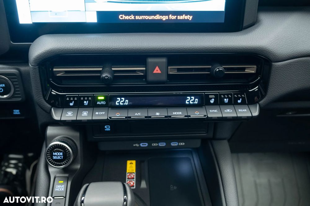 Toyota Land Cruiser - 16