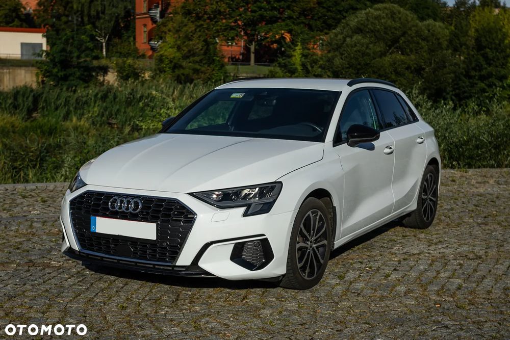 Audi A3 Sportback 35 TDI S line - 4