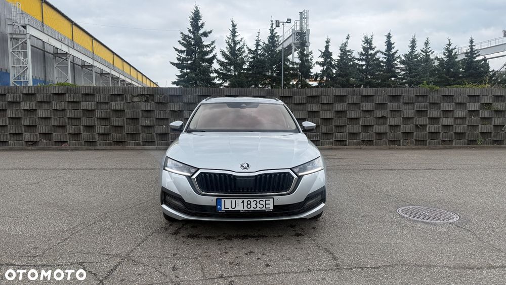 Skoda Octavia 2.0 TDI Ambition DSG - 2