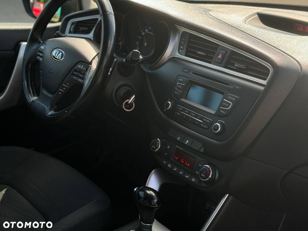 Kia Ceed 1.6 CRDi L DCT - 12