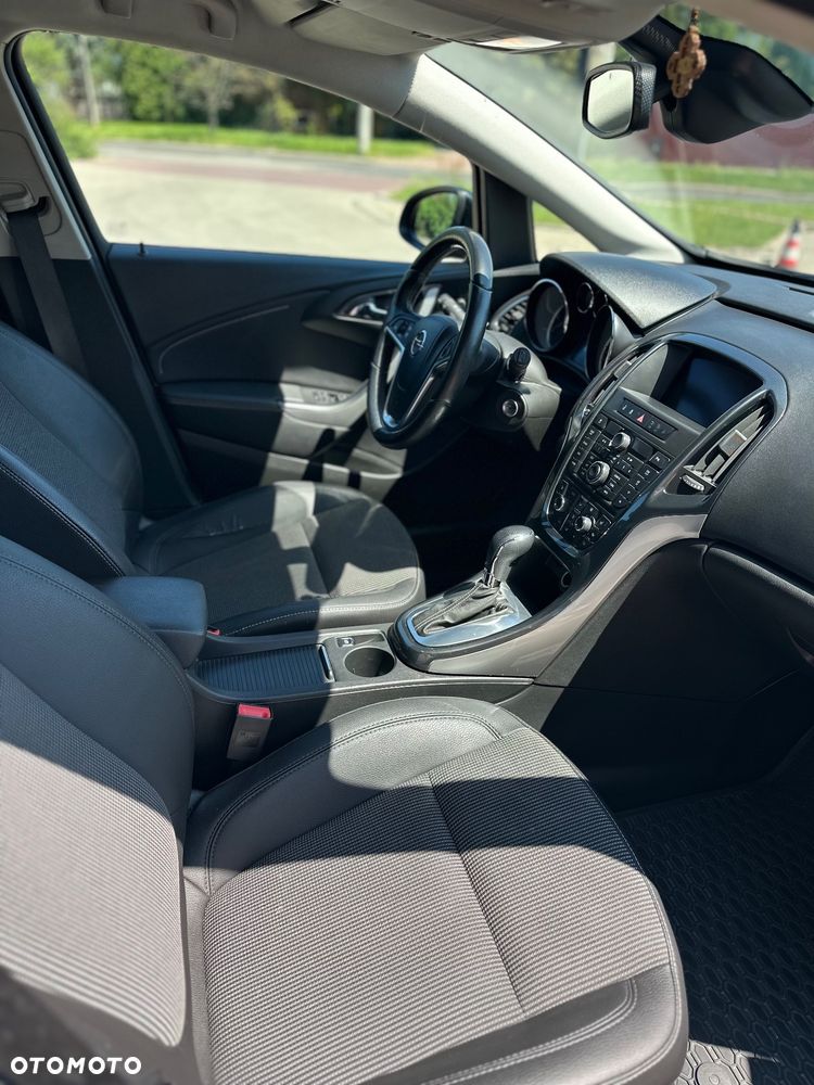 Opel Astra 2.0 CDTI Cosmo - 14