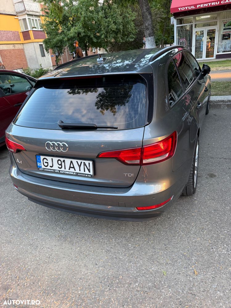 Audi A4 Avant 2.0 TDI - 9