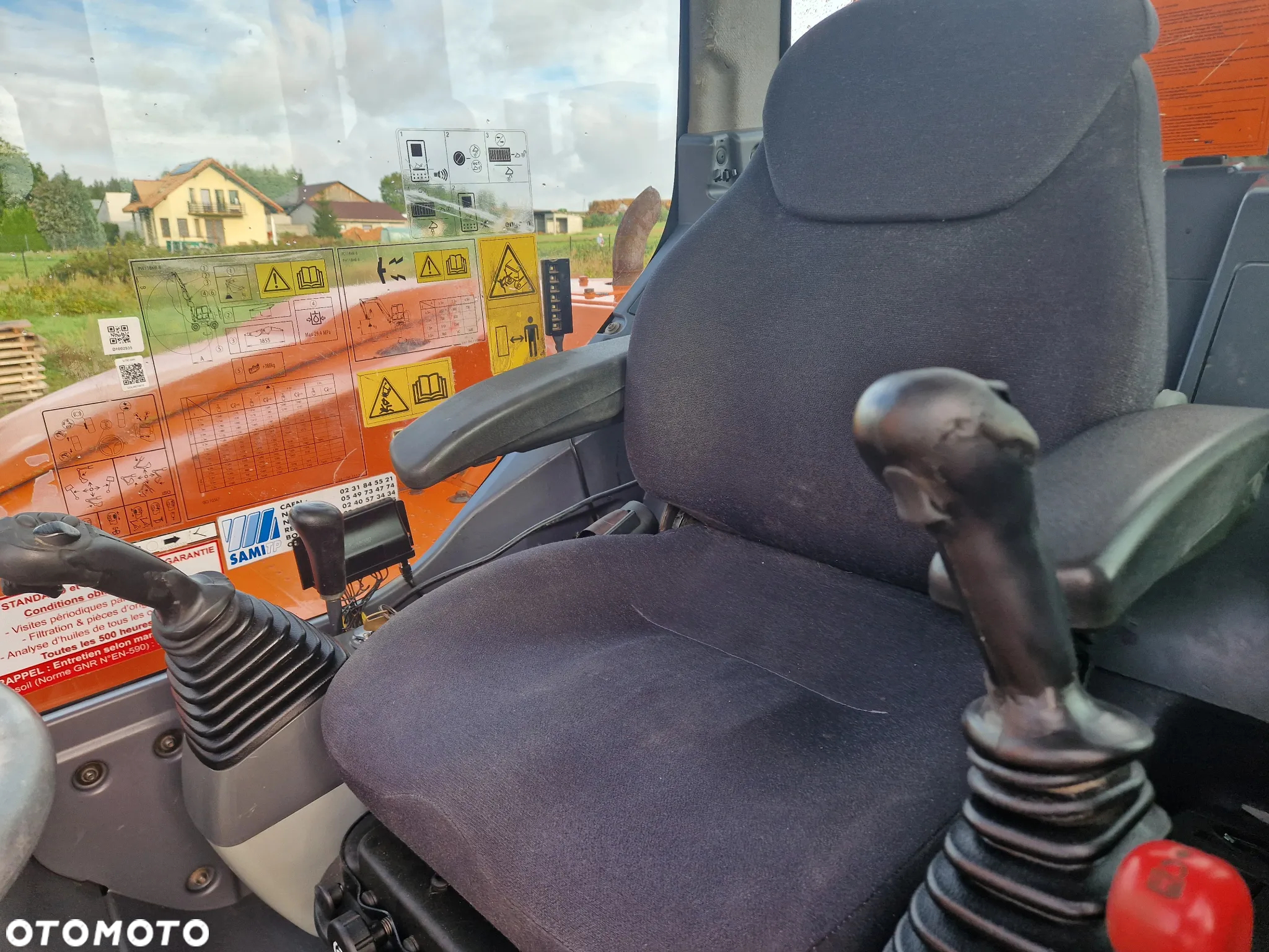 Komatsu PW118MR-8 - 12