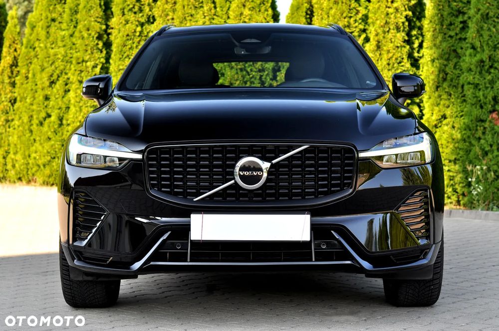 Volvo XC 60 B4 D Plus Dark - 12