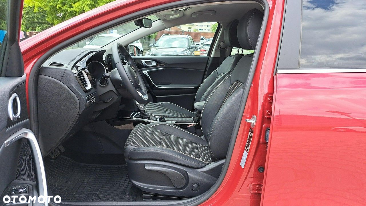 Kia XCeed - 14