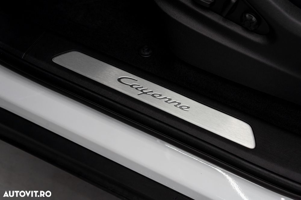 Porsche Cayenne Coupe E-Hybrid Tiptronic S - 29