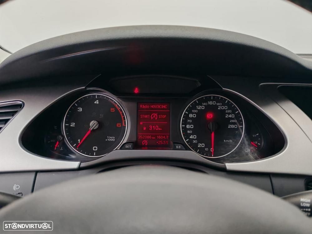 Audi A4 Avant 2.0 TDI Advance - 14