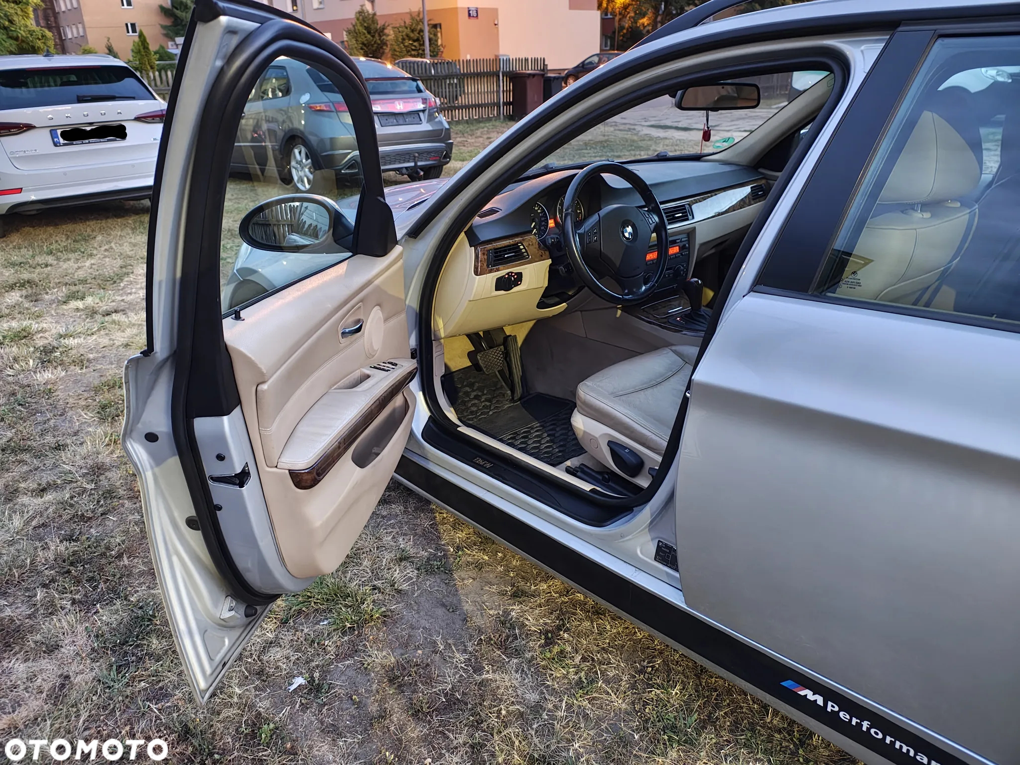 BMW Seria 3 320i Touring - 7