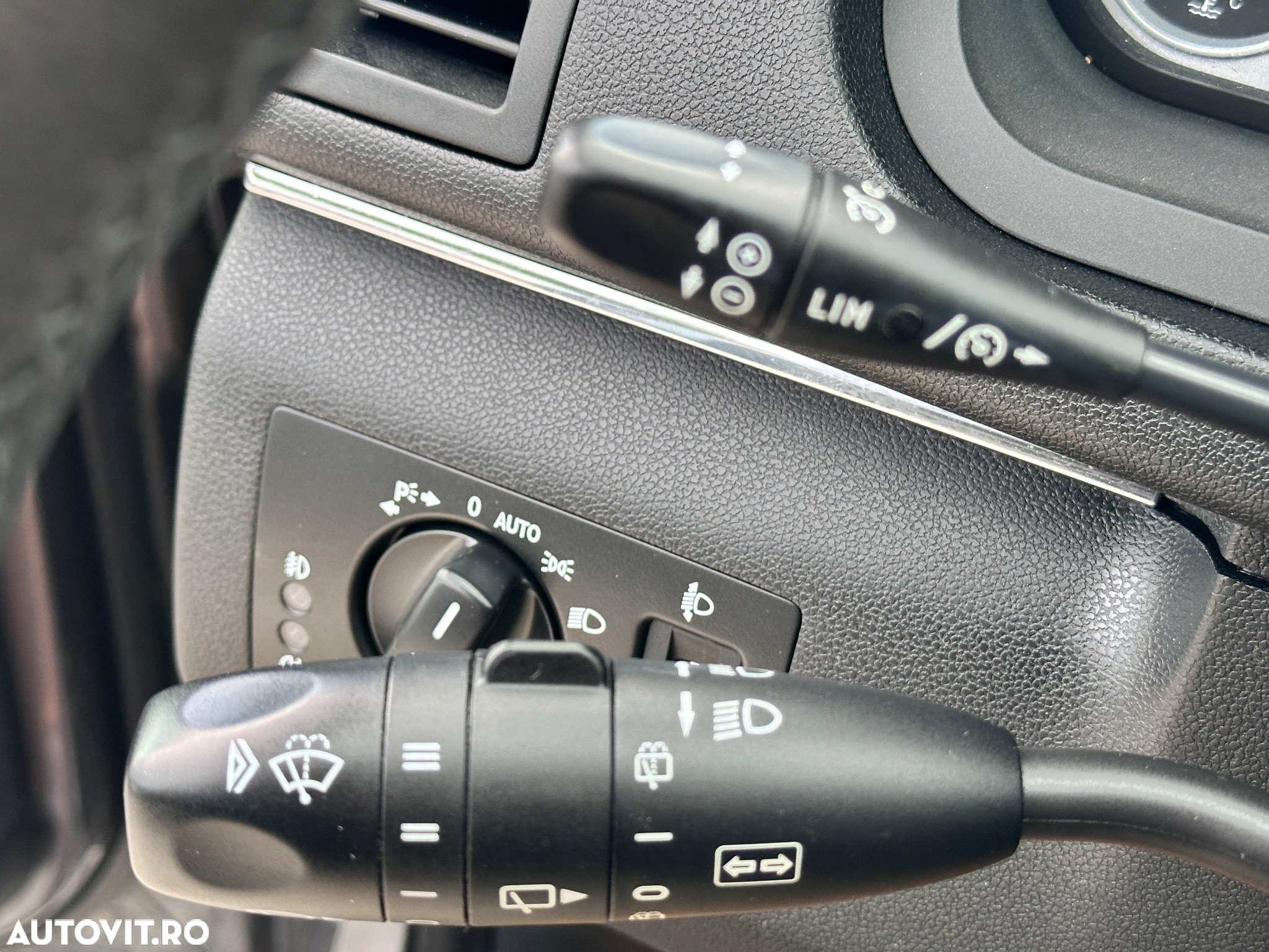 Mercedes-Benz B 200 CDI Autotronic Special Edition - 29