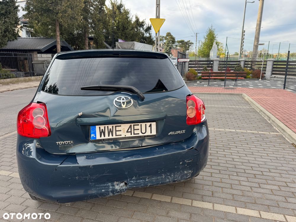 Toyota Auris 1.6 Prestige - 4
