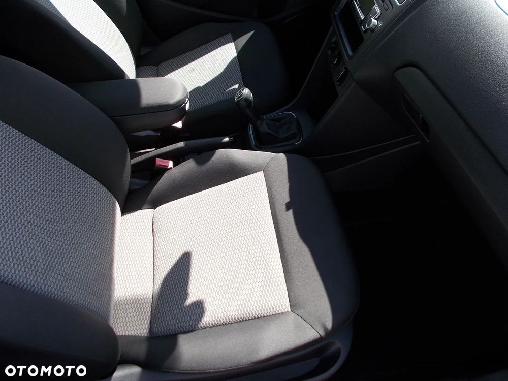 Volkswagen Polo 1.2 Style - 11