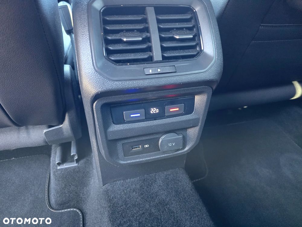 Volkswagen Tiguan - 38