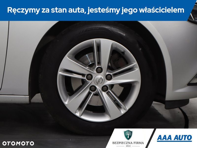 Opel Insignia - 16