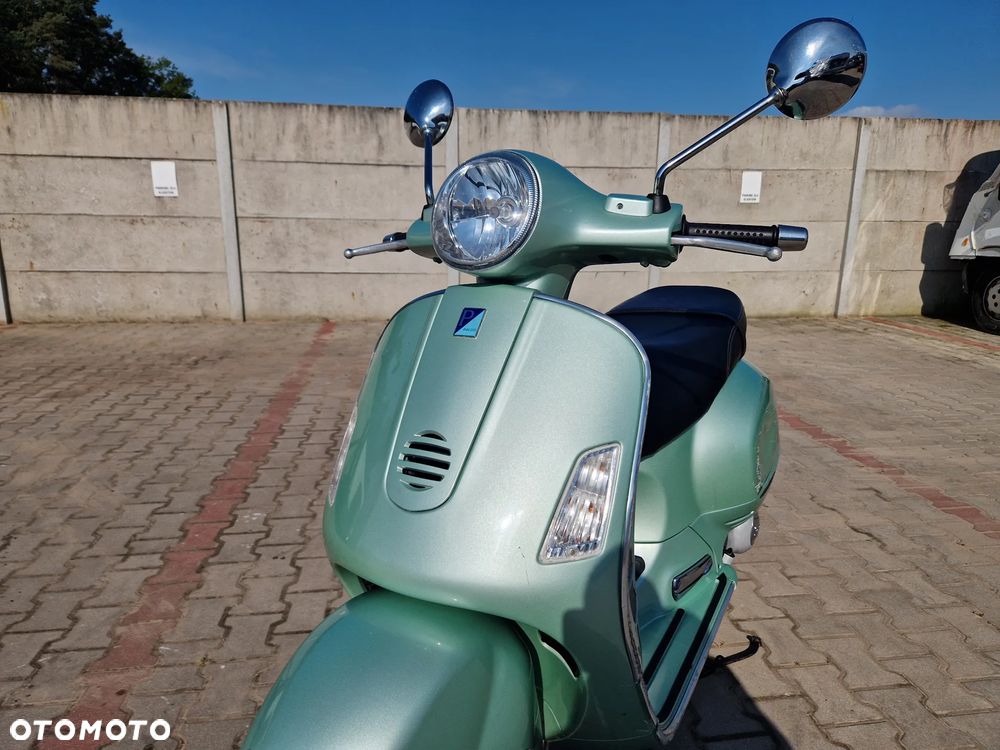 Piaggio Vespa - 14
