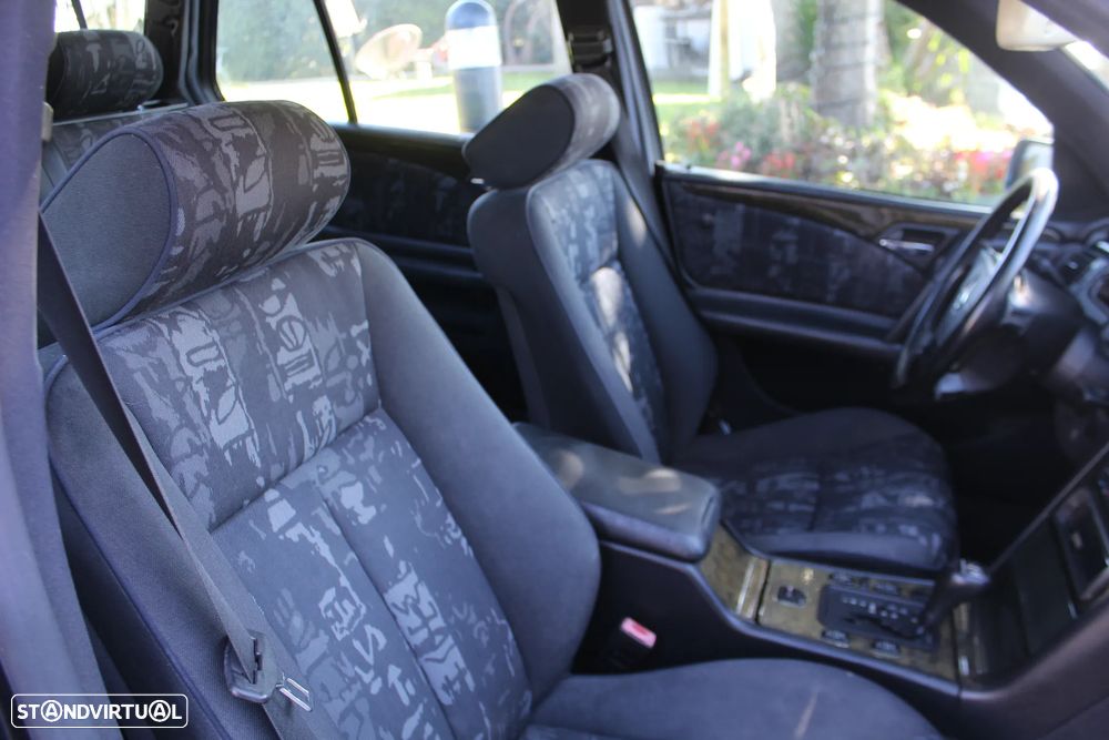 Mercedes-Benz E 290 - 18
