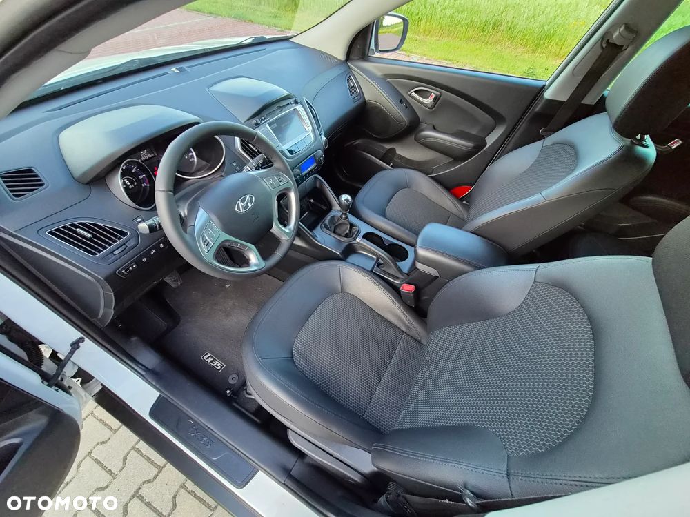 Hyundai ix35 1.6 GDI Premium 2WD - 24