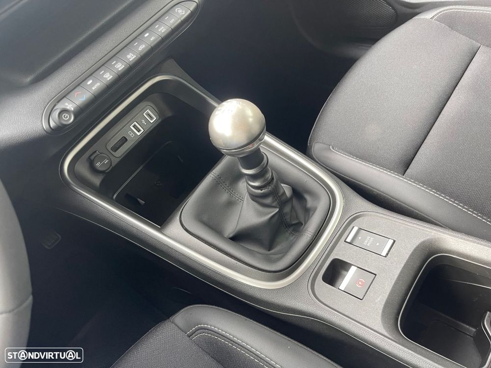 Jeep Avenger 1.2 GSE T3 Altitude - 17