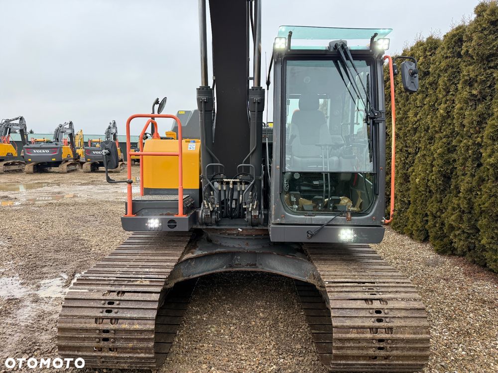 Volvo EC 140 EL - 12