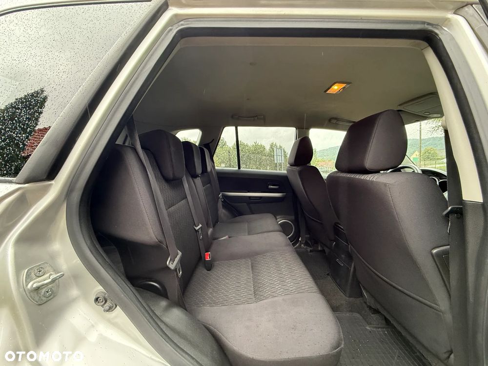 Suzuki Grand Vitara 2.4 Elegance EU5 - 23