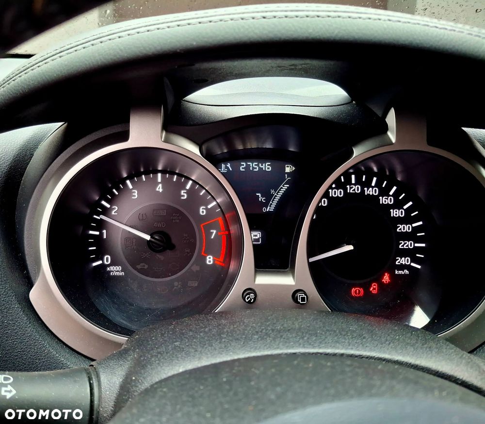 Nissan Juke 1.6 N-Connecta Xtronic - 12