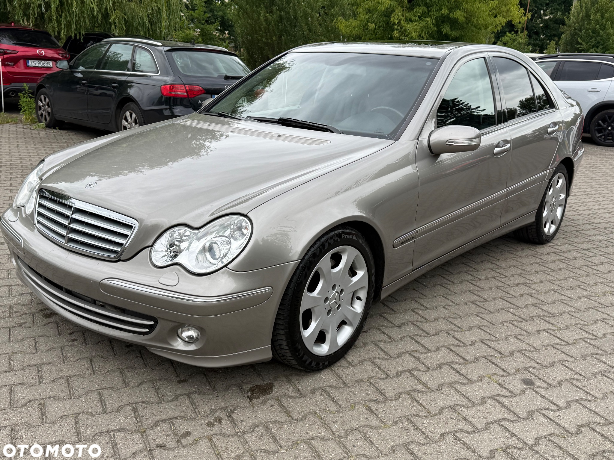Mercedes-Benz Klasa C 350 Elegance - 29