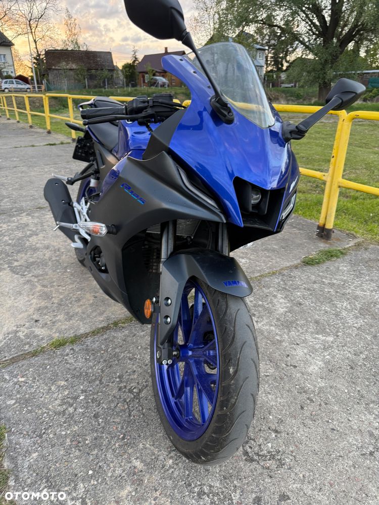 Yamaha YZF - 6