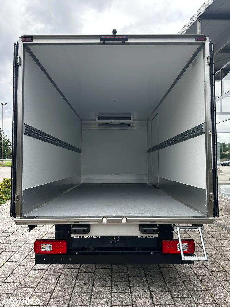Mercedes-Benz Sprinter - 34