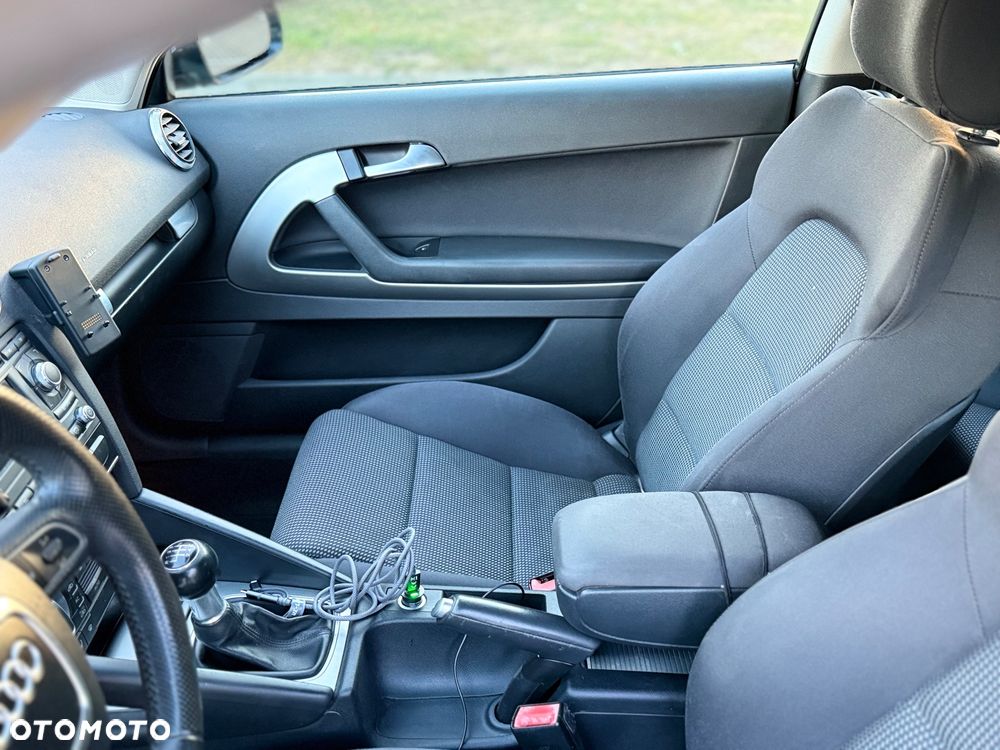 Audi A3 3-drzwiowe 2.0 TDI Attraction - 22