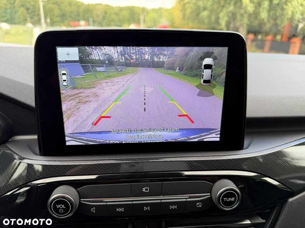 Ford Kuga - 22